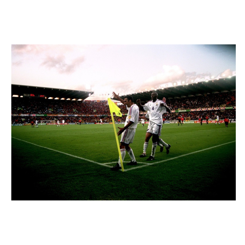 Célébration de Djorkaeff et Vieira face à l'Espagne, 2000