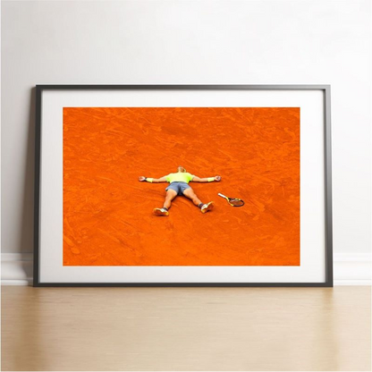 Nadal tombe après sa victoire, 2019