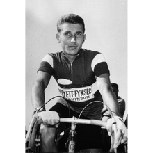 Charger l'image dans la galerie, T-Shirt « Jacques » Anquetil