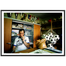 Carica l'immagine nel visualizzatore di Gallery, L'ufficio di Guy Roux, 1980