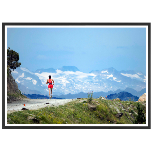Coureur de trail devant les Pyrénées, 2007