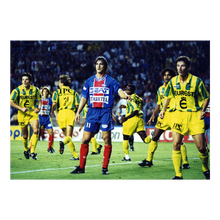 Charger l'image dans la galerie, David Ginola face au FC Nantes, 1994