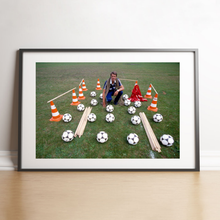 Charger l'image dans la galerie, Aimé Jacquet prépare son entraînement, 1981