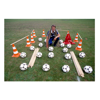Aimé Jacquet prépare son entraînement, 1981