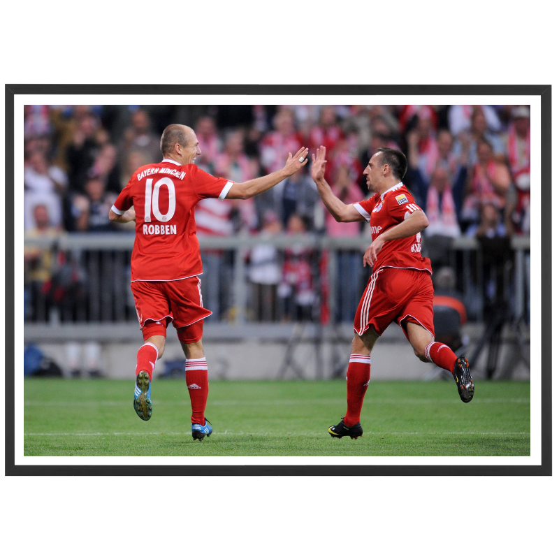 Tape dans la main entre Robben et Ribéry, 2009
