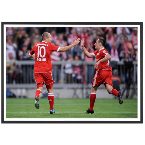Tape dans la main entre Robben et Ribéry, 2009