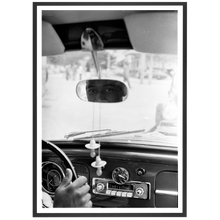 Charger l'image dans la galerie, Pelé regarde dans le rétroviseur, années 70