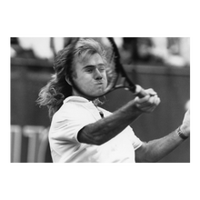 Charger l'image dans la galerie, André Agassi et sa raquette, 1988