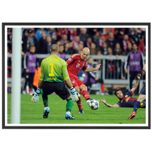 Charger l'image dans la galerie, Robben trompe Victor Valdes, 2013