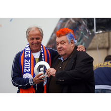 Carica l'immagine nel visualizzatore di Gallery, Maglietta bianca "Parigi 2025" On Tour