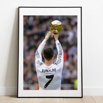 Ronaldo avec son Ballon d'or, 2014