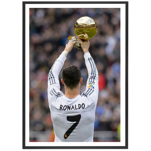 Ronaldo avec son Ballon d'or, 2014