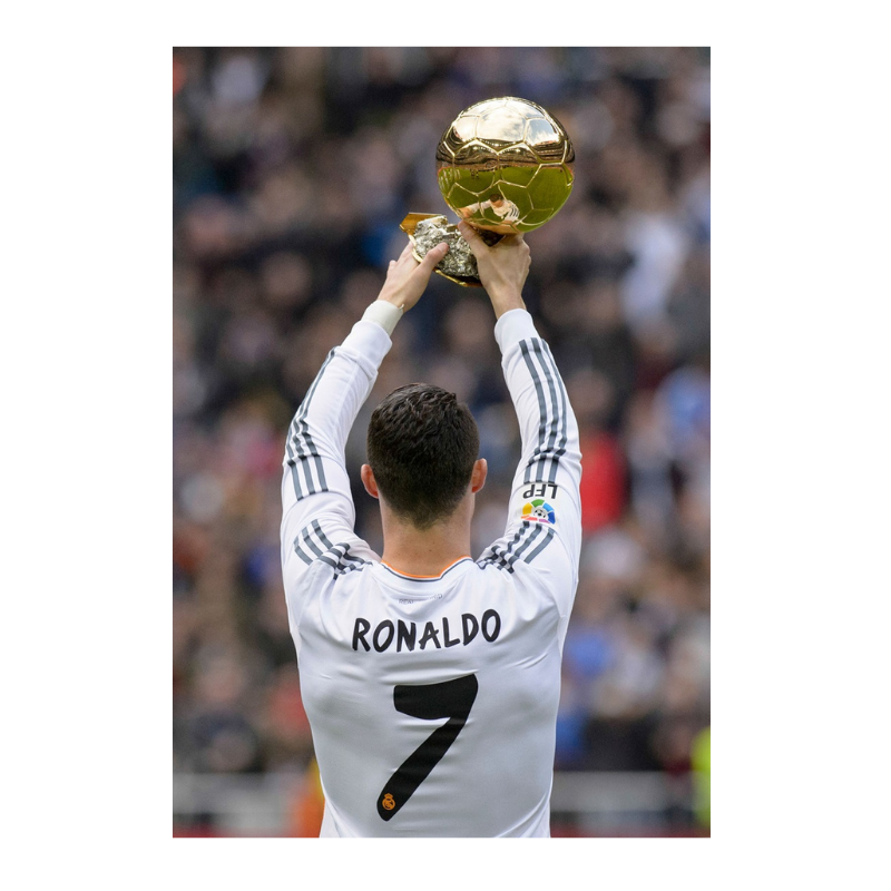Ronaldo avec son Ballon d'or, 2014