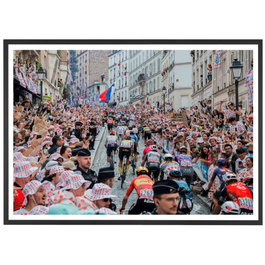 Ascension de la rue Lepic à Montmarte, Tour de France 2025