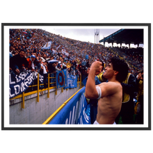 Charger l'image dans la galerie, Maradona fête le Scudetto, 1990
