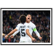 Carica l'immagine nel visualizzatore di Gallery, La rabbia di Thiago Silva e Marquinhos, 2018