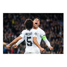 Carica l'immagine nel visualizzatore di Gallery, La rabbia di Thiago Silva e Marquinhos, 2018