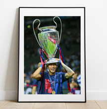 Charger l&#39;image dans la galerie, Neymar avec sa 1ère Ligue des Champions, 2015