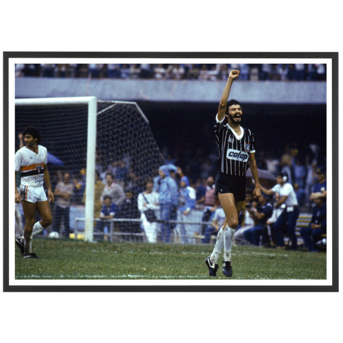 Célébration poing levé de Socrates, 1983