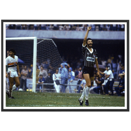 Célébration poing levé de Socrates, 1983