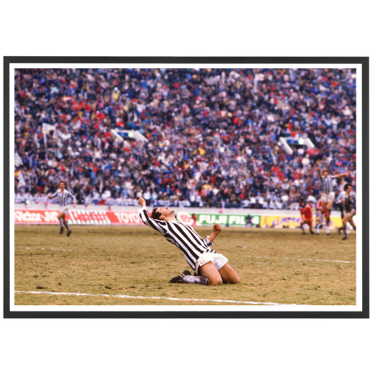 Michel Platini celebrates his winning shot on goal, Intercontinental 1985