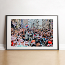 Charger l&#39;image dans la galerie, Ascension de la rue Lepic à Montmarte, Tour de France 2025