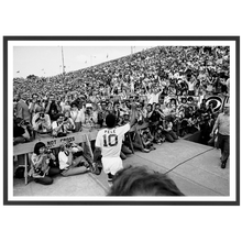 Charger l'image dans la galerie, Présentation de Pelé au Cosmos, 1975