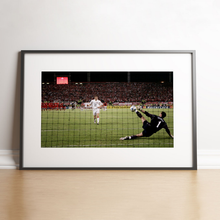 Charger l'image dans la galerie, Arrêt de Dudek contre le Milan AC, 2005