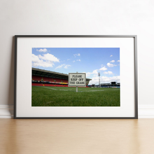 Charger l'image dans la galerie, Keep off the grass