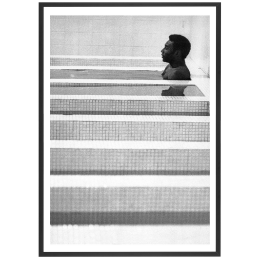 Pelé nella vasca da bagno, 1974