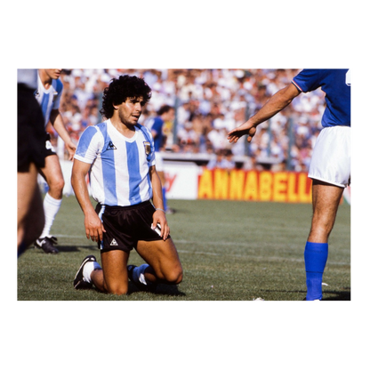 Maradona à terre, 1982