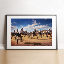 Charger l'image dans la galerie, Haka de l’équipe du 3FP à Antananarivo, 2006