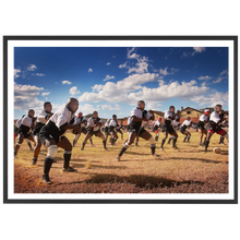 Charger l'image dans la galerie, Haka de l’équipe du 3FP à Antananarivo, 2006