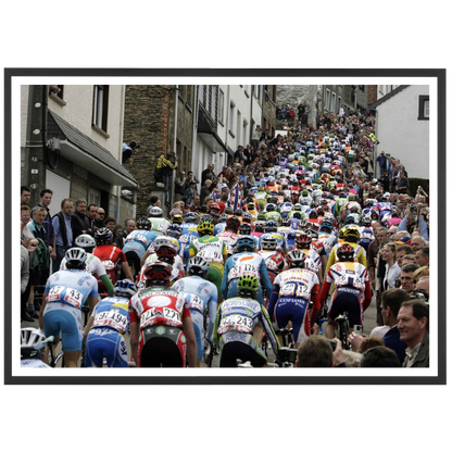 Peloton dans une montée de Liège-Bastonne-Liège, 2006