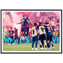 Charger l'image dans la galerie, L’explosion de joie des Parisiens, Paris 2025