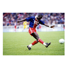Carica l'immagine nel visualizzatore di Gallery, Lo sciopero del signor George Weah, 1993