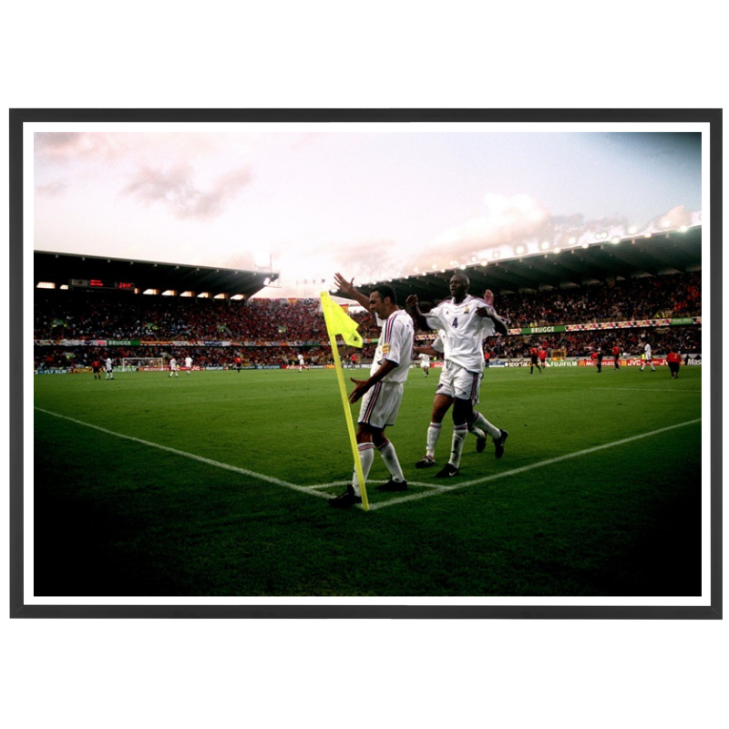 Célébration de Djorkaeff et Vieira face à l'Espagne, 2000