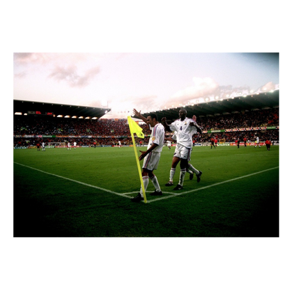Célébration de Djorkaeff et Vieira face à l'Espagne, 2000