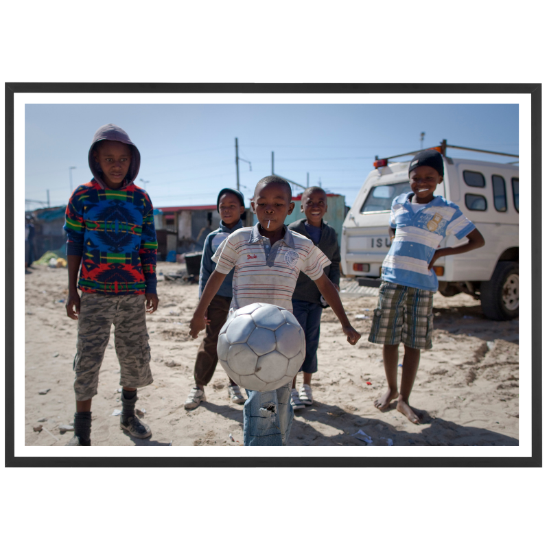 Enfants sud-africains jouant au football, 2010