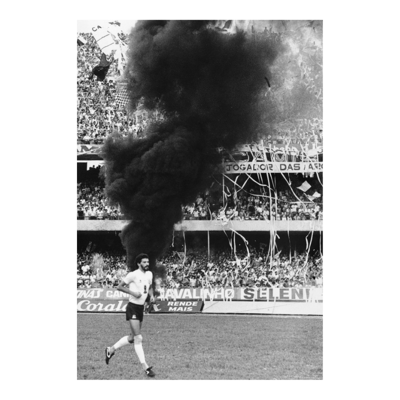 Socrates sur fond de fumigène noir, 1984