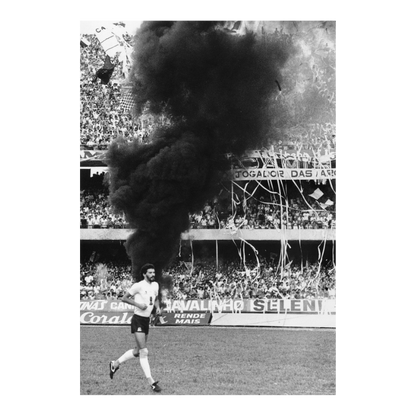 Socrates sur fond de fumigène noir, 1984