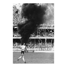 Charger l'image dans la galerie, Socrates sur fond de fumigène noir, 1984