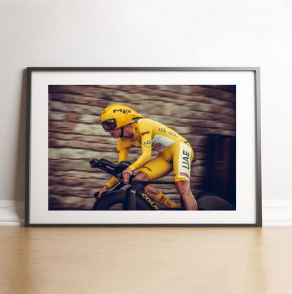 Chris Froome under the fumis in Alpe d'Huez, 2018