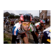 Charger l'image dans la galerie, Jalabert sur les pavés de Paris-Roubaix, 1990