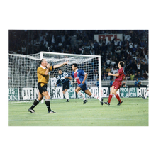Charger l'image dans la galerie, Raï célèbre son but face au Steaua Bucarest, 1997