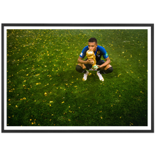 Load image into Gallery viewer, Chris Froome under the fumis in Alpe d'Huez, 2018