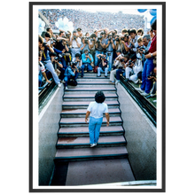 Charger l'image dans la galerie, Présentation de Maradona au Napoli, 1984