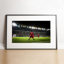 Charger l'image dans la galerie, La célèbre célébration "Siu" de Cristiano, 2019