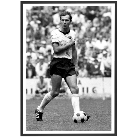 Franz Beckenbauer con il braccio al collo, 1970