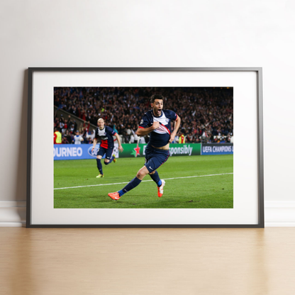 Pastore festeggia il suo gol contro il Chelsea, 2014